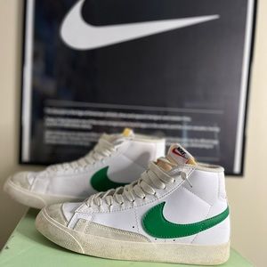 Nike green Blazers Size 7 in men’s & 8.5 in women’s